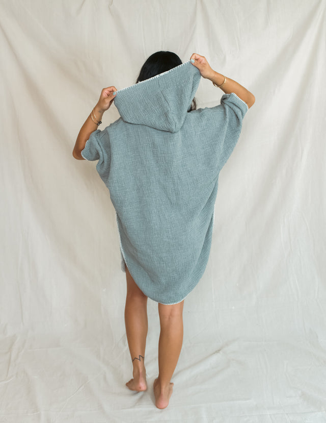 Womenʻs Poncho